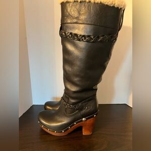 UGG WOMENS SHERPA LINED LEATHER BOOT SIZE 7 WORN ONCE